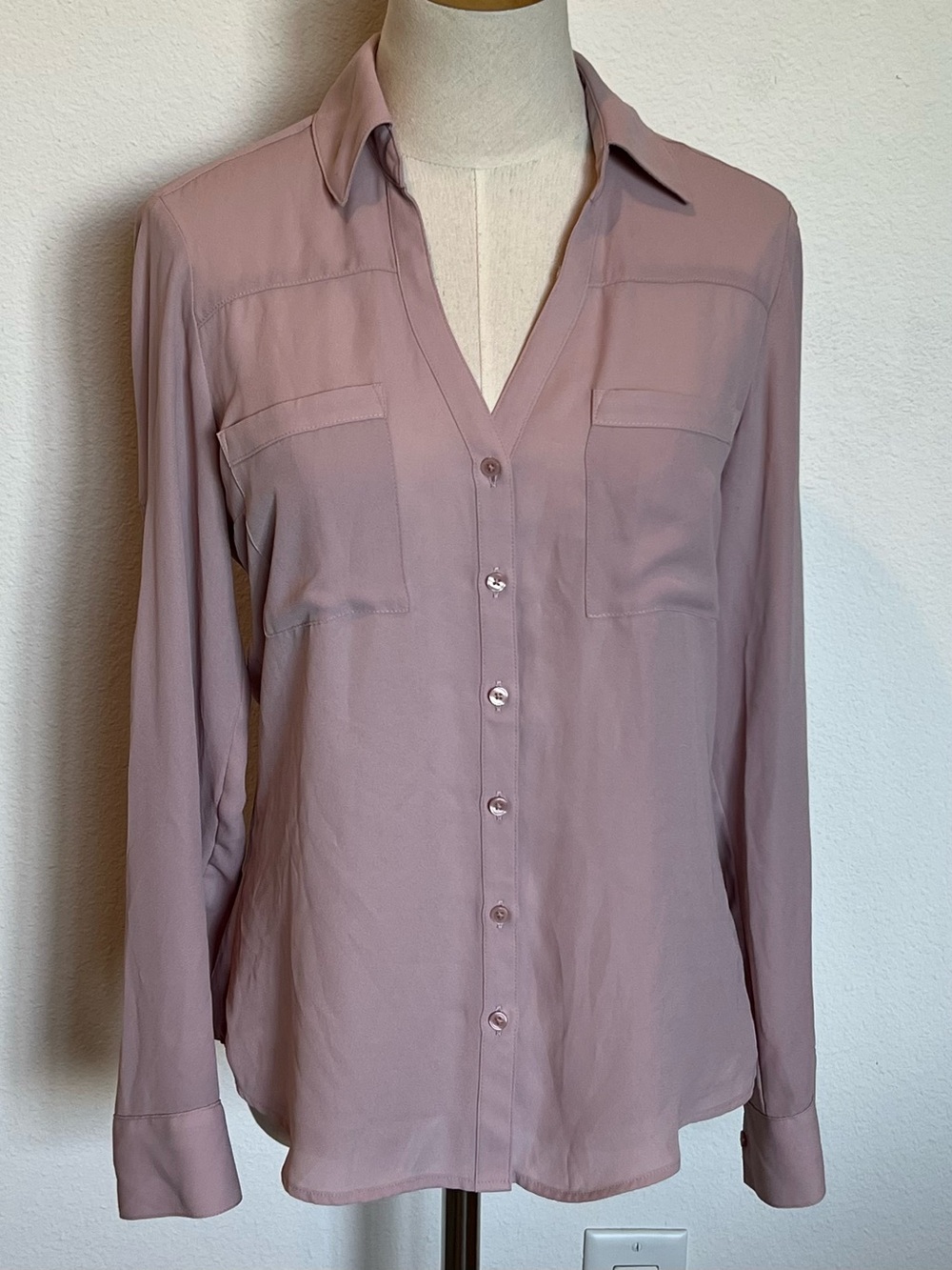 Express Portofino Dusty Mauve Button-Front Shirt